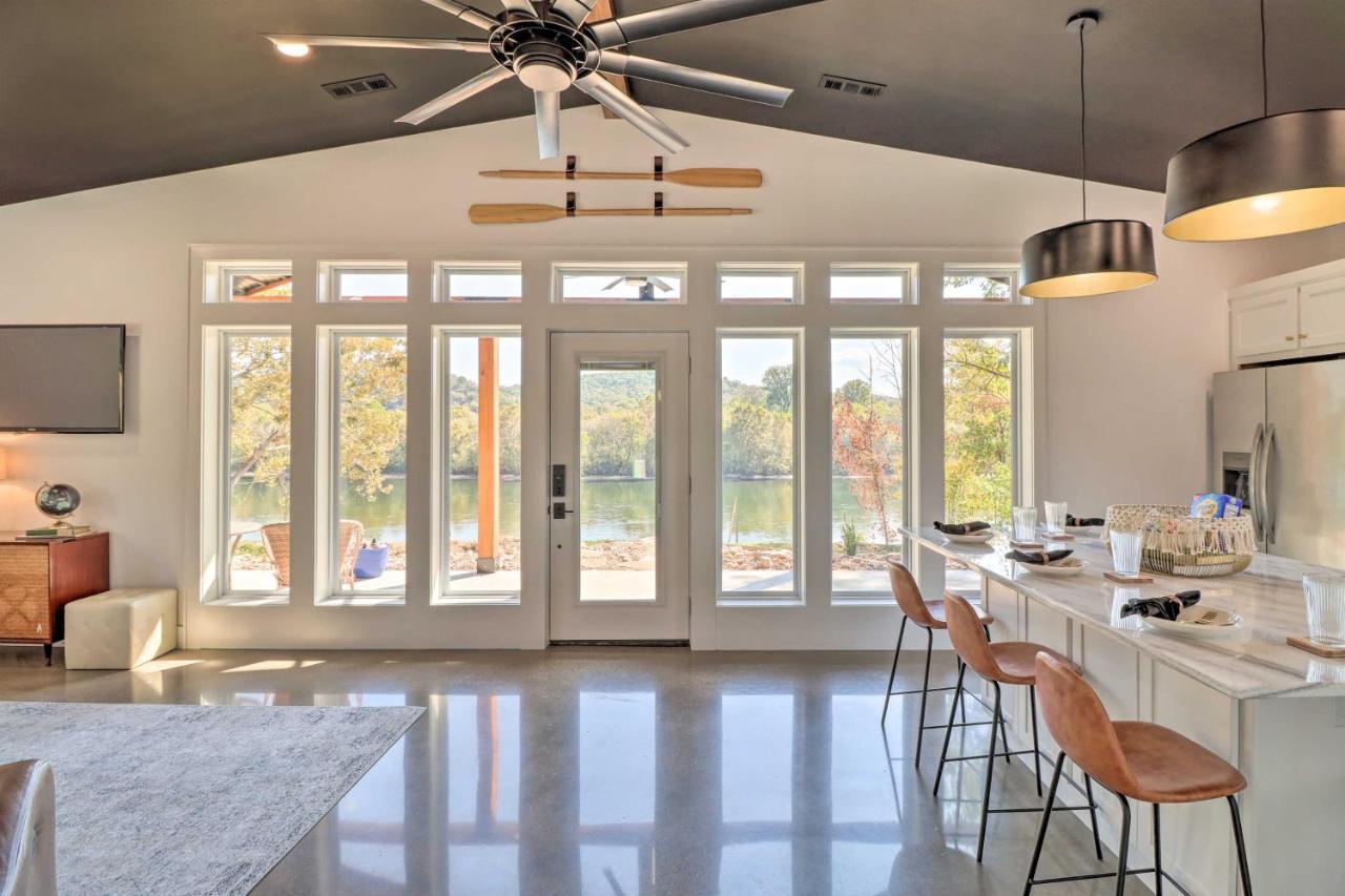 Modern Norfork House With Patio On White River! Exteriör bild